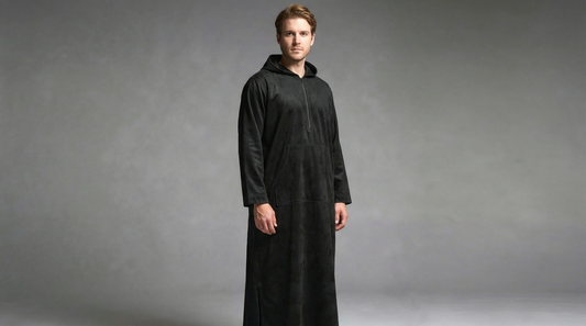 Choosing the Perfect Thobe for Winter Ramadan: A Comprehensive Guide